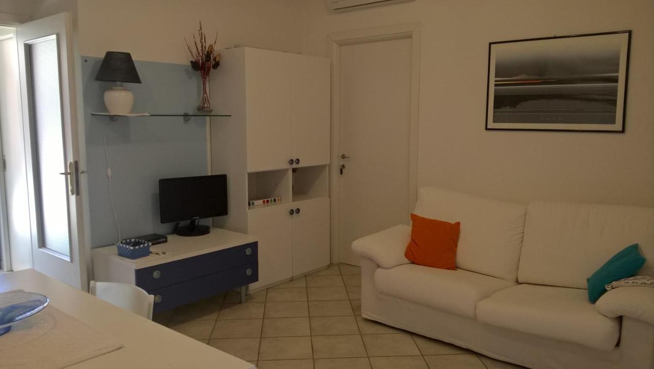 Villa La Casa Nel Borgo à Chia Extérieur photo